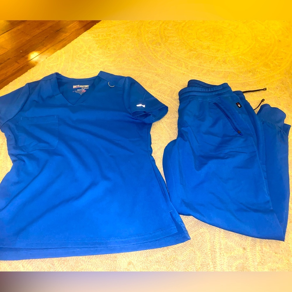 Greys Anatomy scrub set
